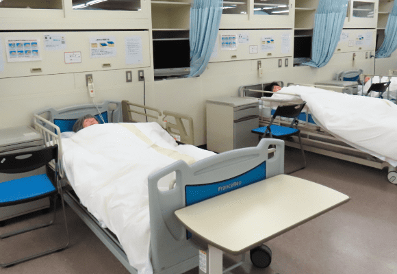 看護学生を体験!4種類の看護実習室をみてみよう!