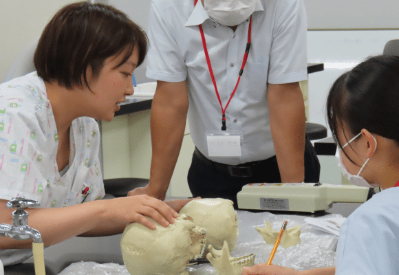ドラマの中の歯科法医学