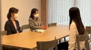 模擬面接を受ける参加者