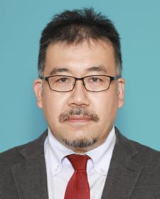 半田 慶介